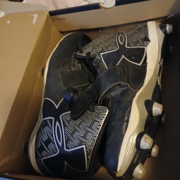 Under Armour Other - Under Armour Black and White Athletic Shoes
